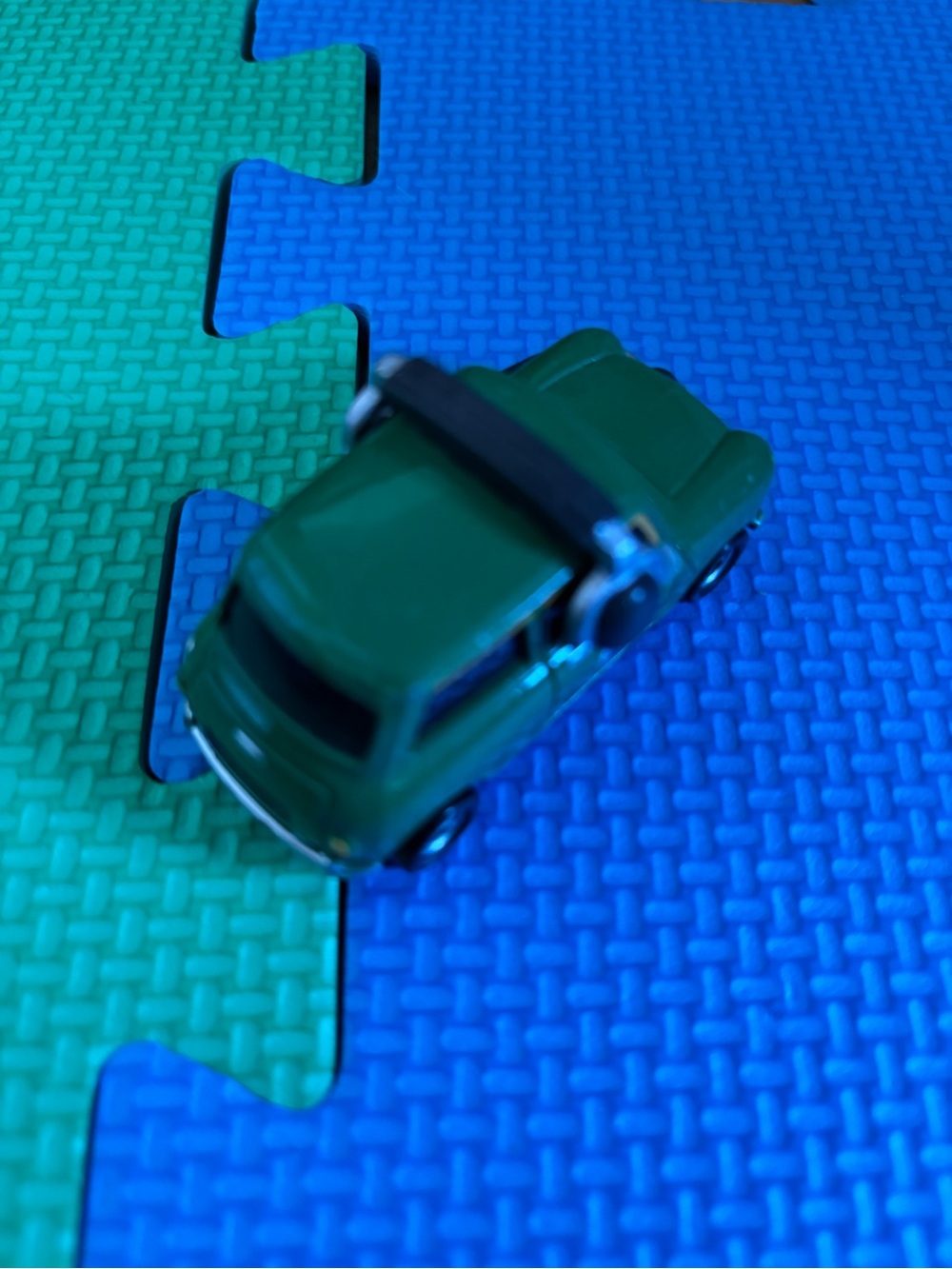 Disney Cars Mini Cooper - Picture 2 of 2
